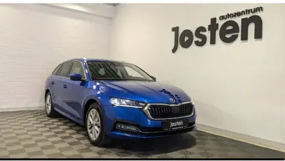 Usata Skoda Octavia Style 150 CV (110 kW) 2024 Blu Station wagon