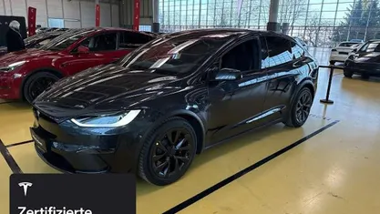 Grau Gebraucht 2024 Tesla Model X SUV | 89.100 € (Guter Preis)
