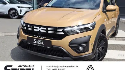 Beige Gebraucht 2024 Dacia Sandero Expression Kleinwagen | 19.987 € (Fairer Preis)