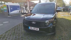 Obsidianschwarz metallic Gebraucht 2024 Ford Tourneo Courier Titanium Van / Kleinbus | 25.980 € (Fairer Preis)