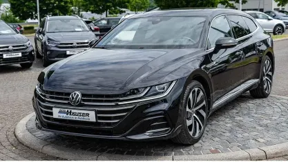 Gebraucht VW Arteon R-line 190 PS (139 kW) 2023 Deep black perleffekt Kombi