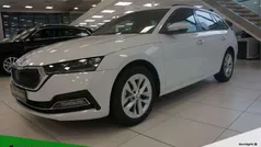 Weiss Gebraucht 2023 Skoda Octavia Style Kombi | 31.990 € (Fairer Preis)