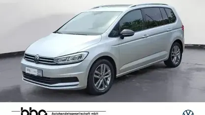 Gebraucht VW Touran Active 150 PS (110 kW) 2021 Reflexsilber metallic Van / Kleinbus