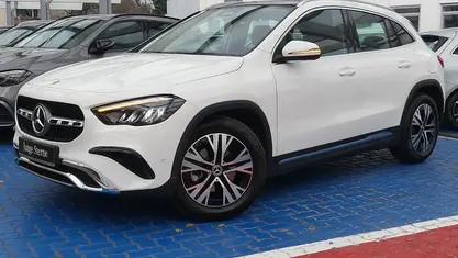 Gebraucht Mercedes GLA180 Progressive 136 PS (100 kW) 2024 Unilack polarweiß SUV
