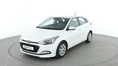 Weiß Gebraucht 2016 Hyundai i20 Active Limousine | 10.770 € (Fairer Preis)