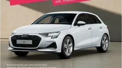 Weiß Gebraucht 2024 Audi A3 Sportback Advanced Limousine | 31.160 € (Superpreis)