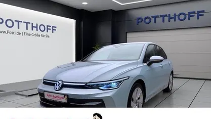 Blau Gebraucht 2024 VW Golf VIII Style | 30.997 € (Fairer Preis)