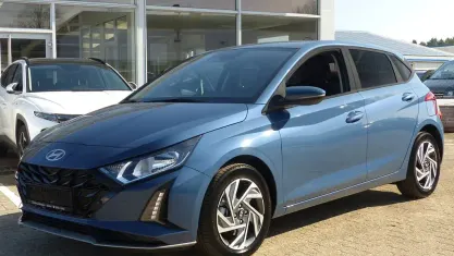 Neu Hyundai i20 Trend 101 PS (74 kW) 2026 Grau Kleinwagen