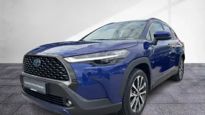 Gebraucht Toyota Corolla Cross Team 197 PS (144 kW) 2023 Nachtblau mica metallic SUV