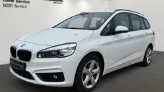 Weiß Gebraucht 2017 BMW 218 Gran Tourer Van / Kleinbus | 16.700 € (Fairer Preis)
