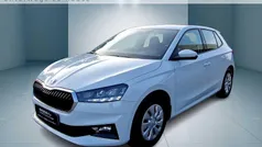 Moonweiss metallic Gebraucht 2024 Skoda Fabia Selection Limousine | 19.850 € (Fairer Preis)