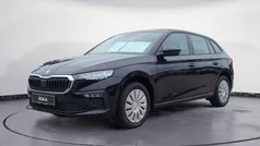 Schwarz Gebraucht 2024 Skoda Scala Essence Kleinwagen | 19.480 € (Fairer Preis)