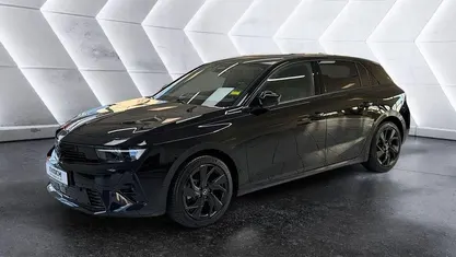 Gebraucht Opel Astra 131 PS (96 kW) 2023 Limousine