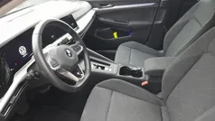 Grau Gebraucht 2020 VW Golf VIII Life Limousine | 19.388 € (Fairer Preis)
