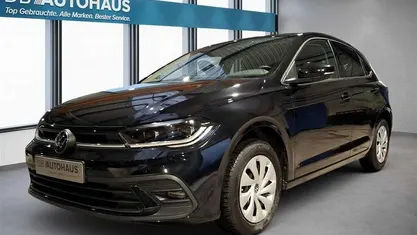 Schwarz Gebraucht 2023 VW Polo Life Kleinwagen | 20.740 € (Fairer Preis)