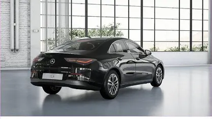 Schwarz Gebraucht 2024 Mercedes CLA200 Limousine | 32.490 € (Guter Preis)