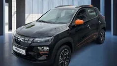 Schwarz Gebraucht 2023 Dacia Spring Essentiel Kleinwagen | 11.890 € (Guter Preis)