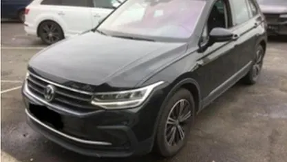 Schwarz Gebraucht 2021 VW Tiguan Active SUV | 29.532 € (Fairer Preis)