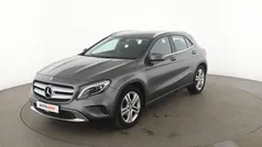 Grau Gebraucht 2016 Mercedes GLA180 Urban SUV | 16.790 € (Fairer Preis)