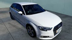 Weiß Gebraucht 2019 Audi A3 Sportback Sport Limousine | 21.188 € (Fairer Preis)