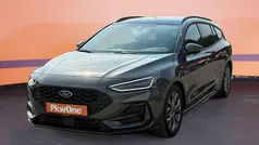 Grau Gebraucht 2024 Ford Focus ST-Line Limousine | 23.860 € (Fairer Preis)