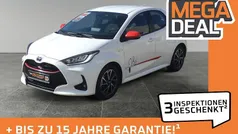 Weiß Gebraucht 2020 Toyota Yaris Hybrid Club Limousine | 18.480 € (Fairer Preis)