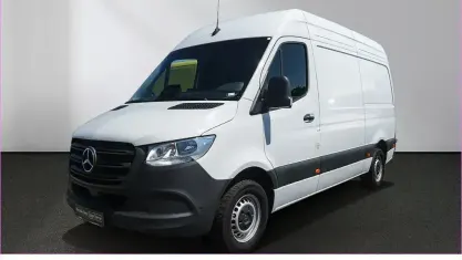 Gebraucht Mercedes Sprinter 170 PS (125 kW) 2025 Weiß Van
