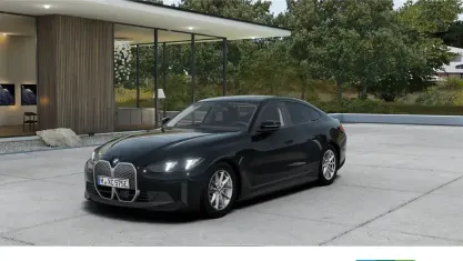 Neu BMW i4 Sport Line 210 kW (286 PS) 2026 Schwarz Limousine