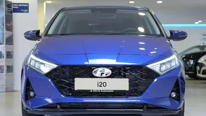 Gebraucht Hyundai i20 Trend 101 PS (74 kW) 2023 Intense blue Limousine