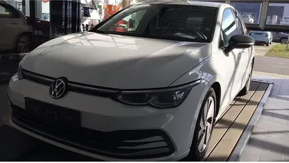 Gebraucht VW Golf VIII Active 150 PS (110 kW) 2022 Limousine