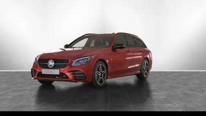 Gebraucht Mercedes C300 AMG 258 PS (189 kW) 2021 Designo hyazinthrot metallic Kombi