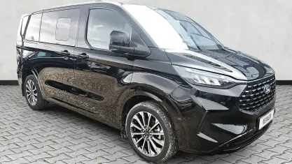 Neu Ford Tourneo Custom Titanium X 150 PS (110 kW) 2025 Agate black metallic Van