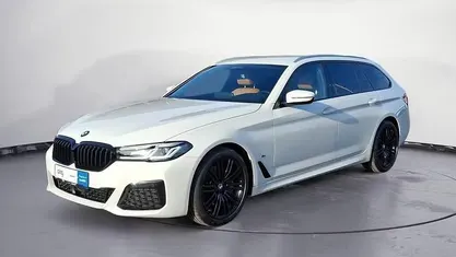 Gebraucht BMW 540 Sport Line 340 PS (250 kW) 2023 Weiß Kombi