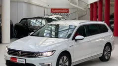 Weiß Gebraucht 2017 VW Passat GTE Kombi | 25.850 € (Teuer)