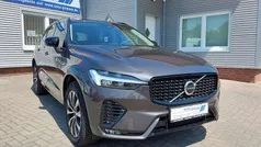 Grau Gebraucht 2023 Volvo XC60 Plus SUV | 46.900 € (Fairer Preis)