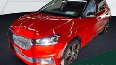Velvet rot metallic Gebraucht 2023 Skoda Fabia Style Limousine | 18.286 € (Fairer Preis)