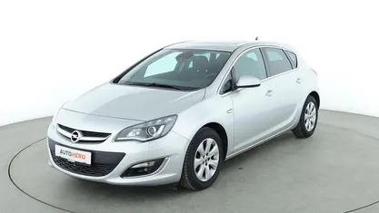 Silber Gebraucht 2014 Opel Astra Exklusiv Limousine | 8.510 € (Fairer Preis)