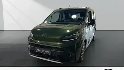 Neu Toyota Proace Verso City 110 PS (80 kW) 2026 Backpacker chaki metallic Kombi
