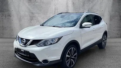 Gebraucht Nissan Qashqai Tekna 116 PS (85 kW) 2016 Weiß SUV