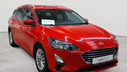 Używany Ford Focus Titanium 120 KM (88 kW) 2020 Czerwony Kombi