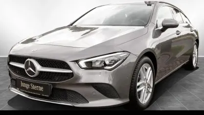 Gebraucht Mercedes CLA180 Shooting Brake Progressive 136 PS (100 kW) 2020 Mountain grau metallic Kombi