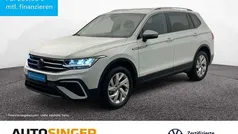 Pure white Gebraucht 2024 VW Tiguan Allspace Life SUV | 33.930 € (Superpreis)