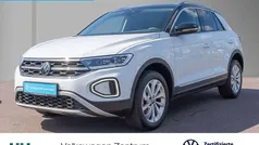 Pure white Gebraucht 2024 VW T-Roc Style SUV | 29.980 € (Fairer Preis)