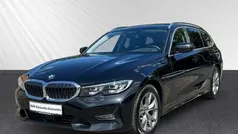 Schwarz Gebraucht 2021 BMW 318 Sport Line Kombi | 20.990 € (Fairer Preis)
