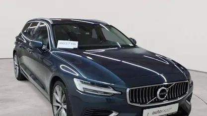 Gebraucht Volvo V60 Inscription 253 PS (186 kW) 2021 Kombi