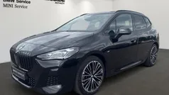 Gebraucht 2024 BMW 218 Active Tourer M Sport Van / Kleinbus | 29.900 € (Fairer Preis)