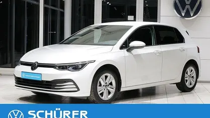 Usata VW Golf VIII Life 131 CV (96 kW) 2023 Bianco Berlina