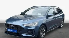 Blau Gebraucht 2024 Ford Focus ST-Line X Kombi | 26.928 € (Fairer Preis)