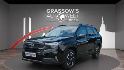 Neu Subaru Forester 136 PS (100 kW) 2026 Schwarz SUV
