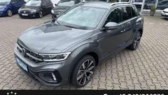 Indiumgraumet. Neu 2025 VW T-Roc R-line SUV | 37.890 € (Superpreis)
